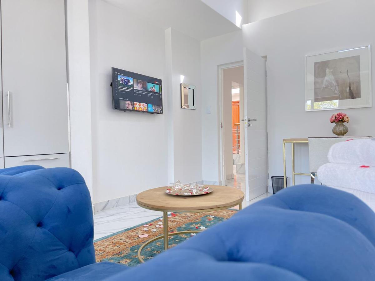 Amoris Guest House-Randburg Johannesburg Bagian luar foto