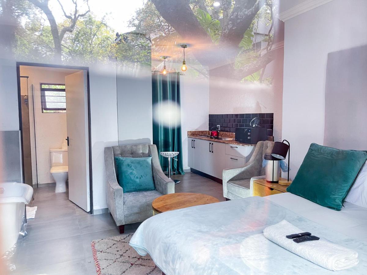 Amoris Guest House-Randburg Johannesburg Bagian luar foto
